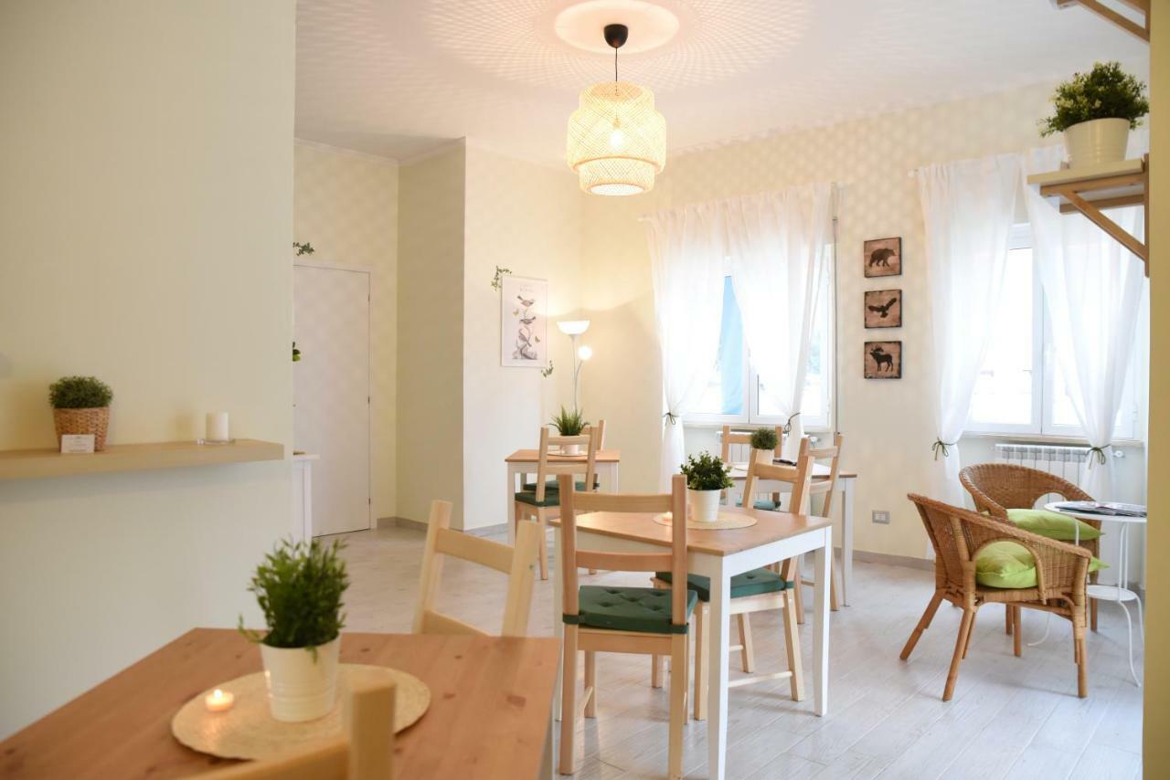 Villa Le Garden Неттуно Екстер'єр фото